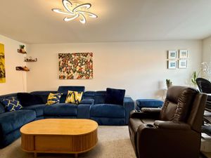 Living room- click for photo gallery